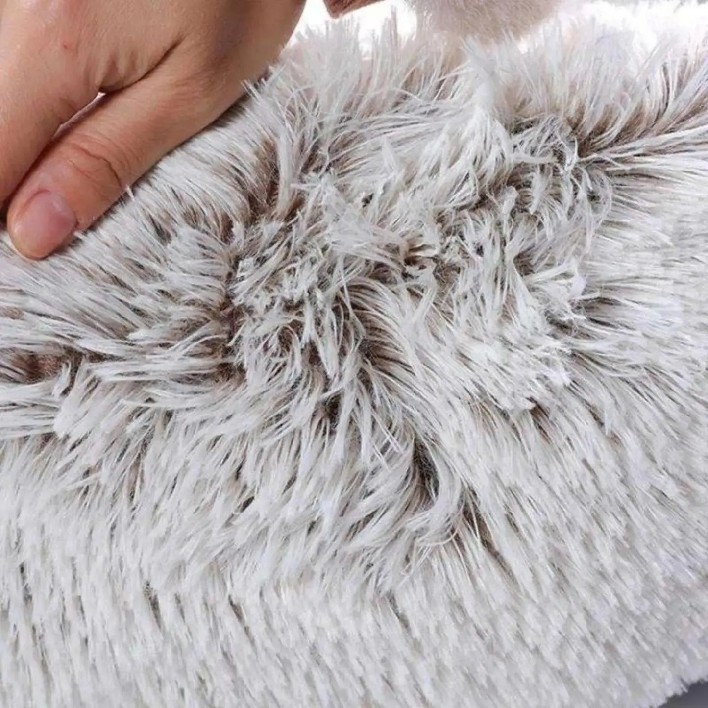 MrFluffyFriend - White Dog Bed